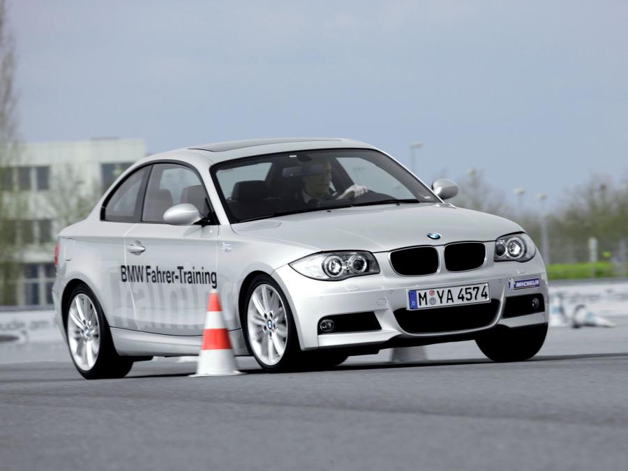  BMW 123d Coupe 2008 года  (фото 1 из 8)